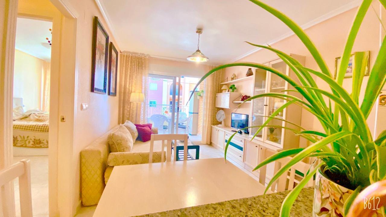 Beautiful Apartment Near Playa De Los Locos Torrevieja Zewnętrze zdjęcie